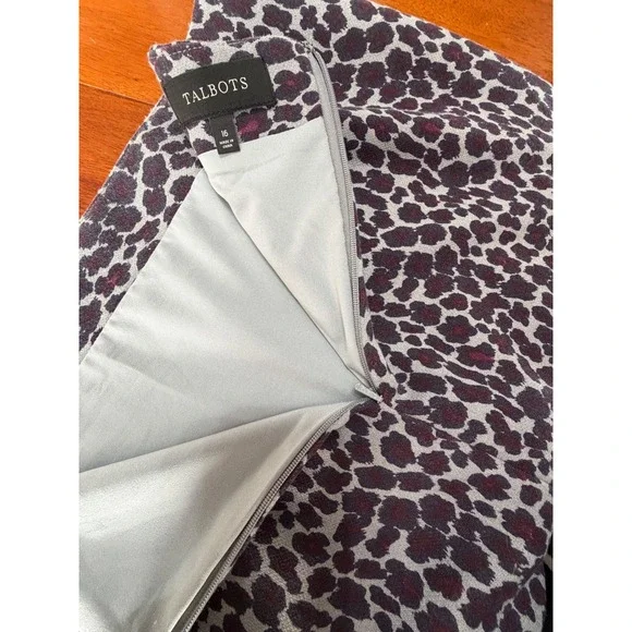 Talbots Womens Leopard Print Pencil Skirt Purple Grey Animal Print Size 16 - Picture 7 of 11